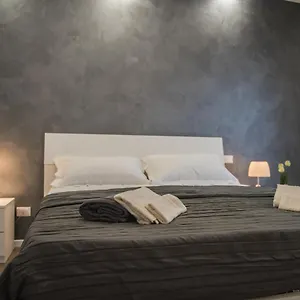 Parini Flat Apartamento Lecce