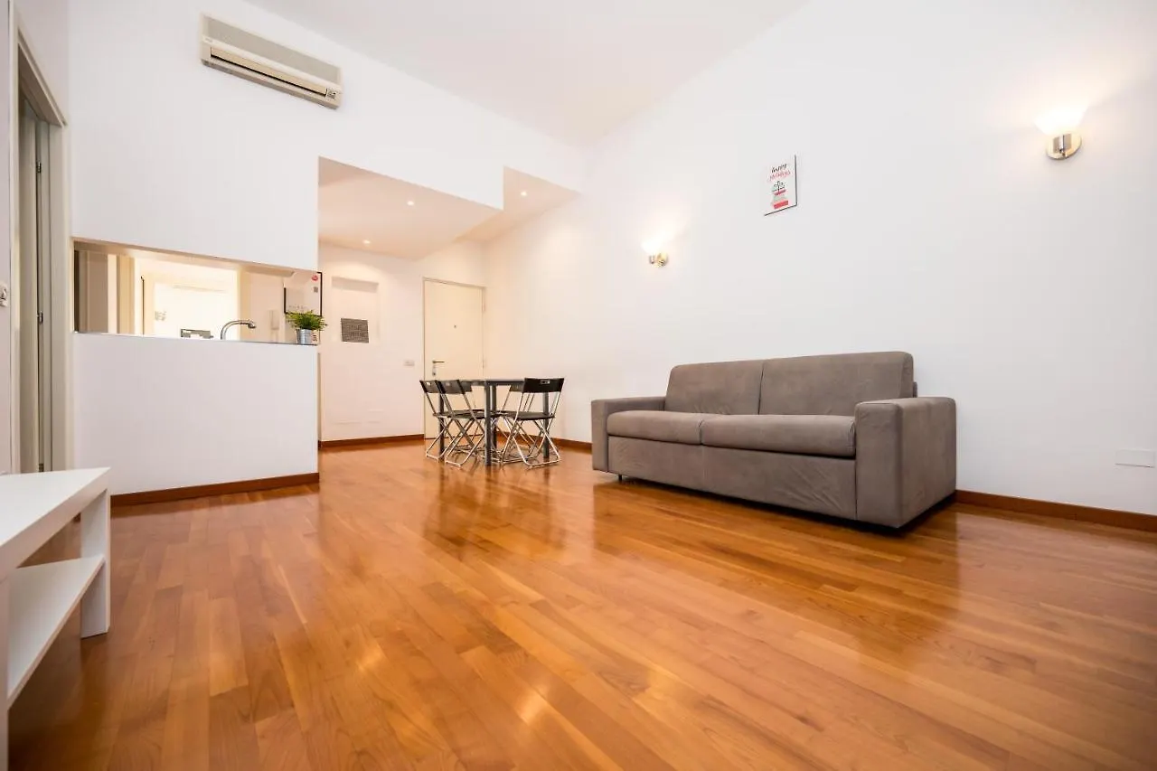 Shortmi Garibaldi Apartment Milan