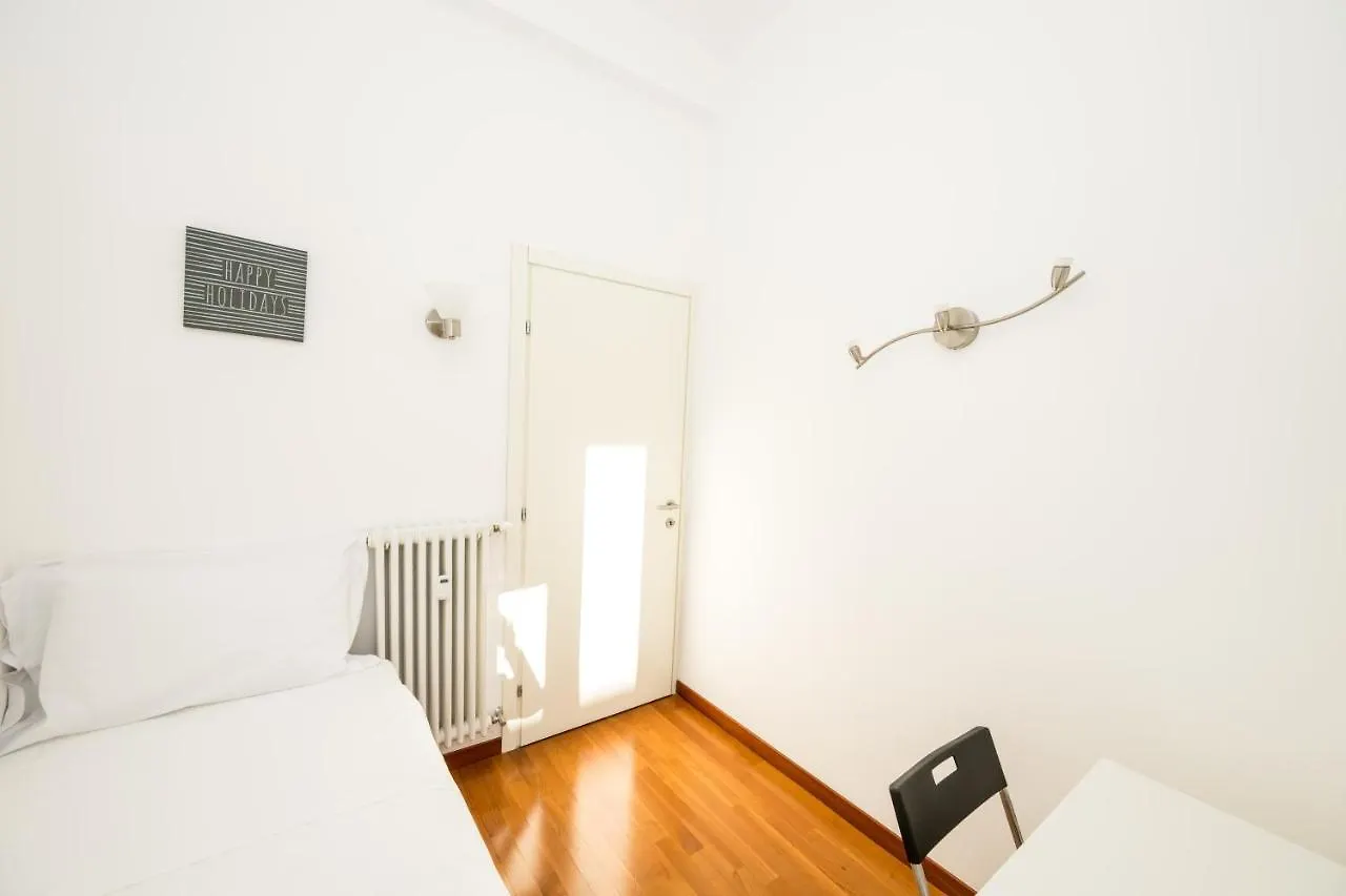 Shortmi Garibaldi Apartment Milan Italy