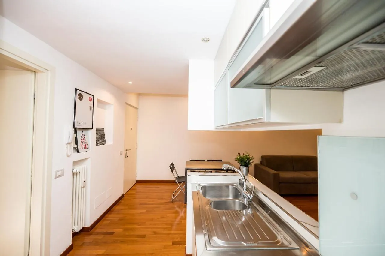Shortmi Garibaldi Apartment Milan