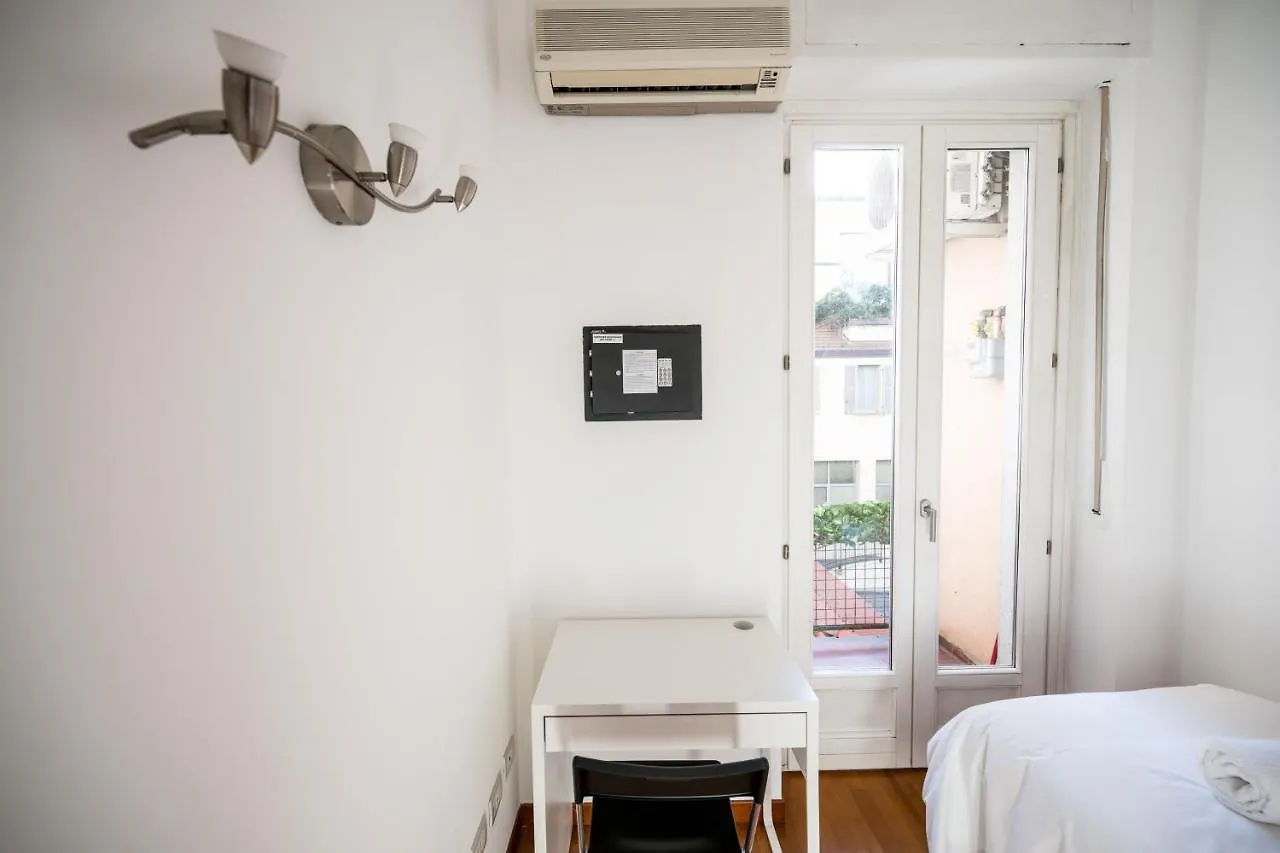 Shortmi Garibaldi Apartment Milan Italy